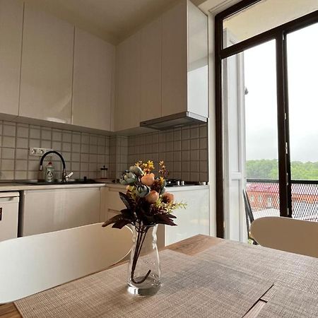 Izo'S Home Кутаиси Экстерьер фото
