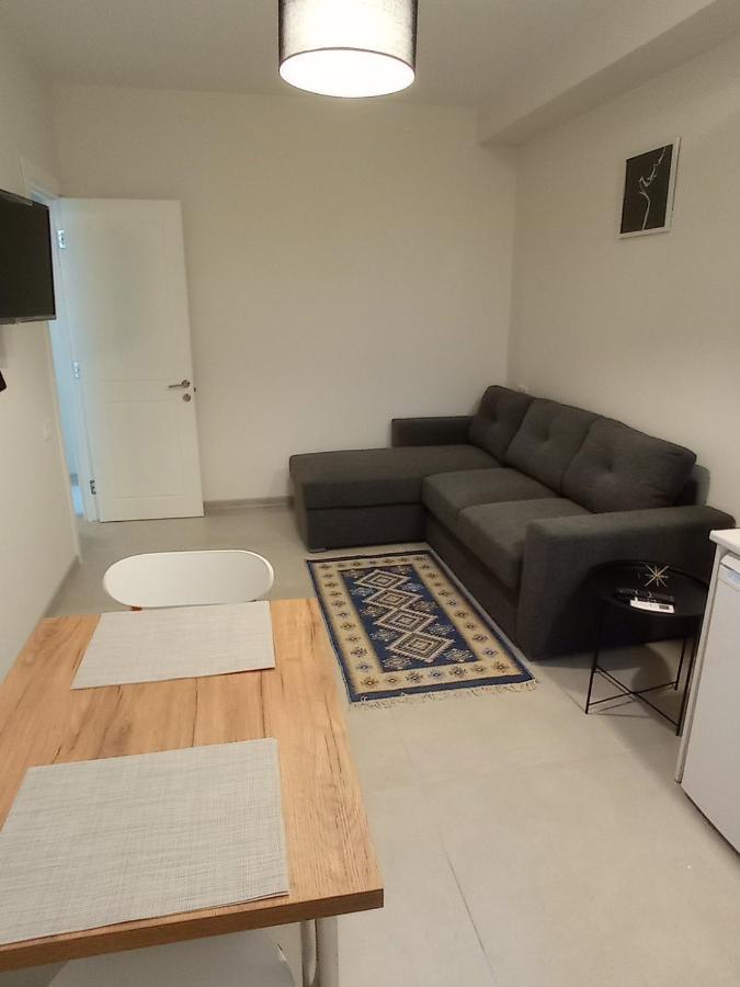 Izo'S Home Кутаиси Экстерьер фото