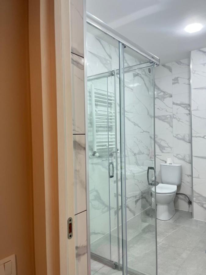 Izo'S Home Кутаиси Экстерьер фото